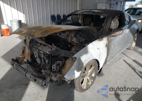 2011 Hyundai Genesis 2.0T z USA, uszkodzony, nr VIN KMHHT6KD4BU052848